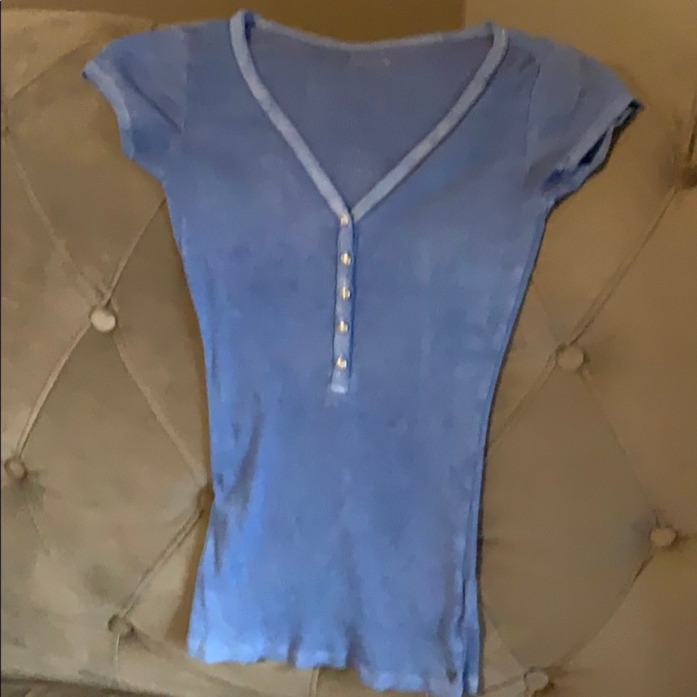Guess T-shirt